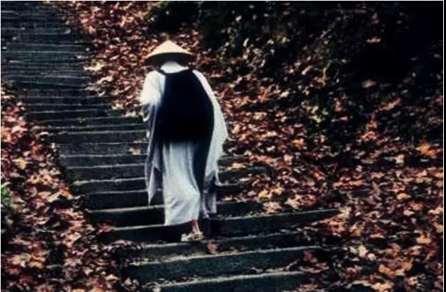 ������һ����ض���ľ��Թ¶���