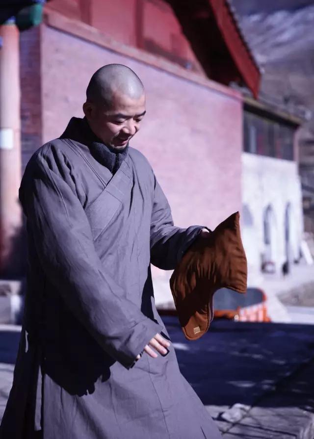 �����ǰ���߹ܣ�����ǧ�����ۣ�ѡ������нţ�81������2000����......