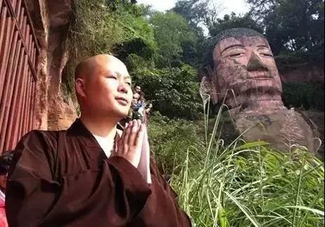 他曾是高薪白领IT男,出家后,发起独特弘法方式,惠人无数 他曾是高薪白领IT男,出家后,发起独特弘法方式,惠人无数