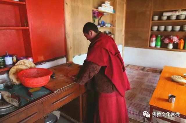 �ຣ���µ��ϵĿ�����ʦ�ǣ�һ��ֻ��һ�ΰ���ͽ��������Сʱ�ɰ�����