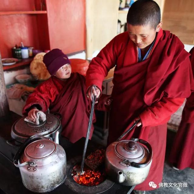 �ຣ���µ��ϵĿ�����ʦ�ǣ�һ��ֻ��һ�ΰ���ͽ��������Сʱ�ɰ�����