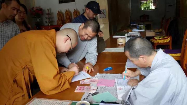 �꣡��׬�����Ͷ�ʽݾ���һ���˲�������