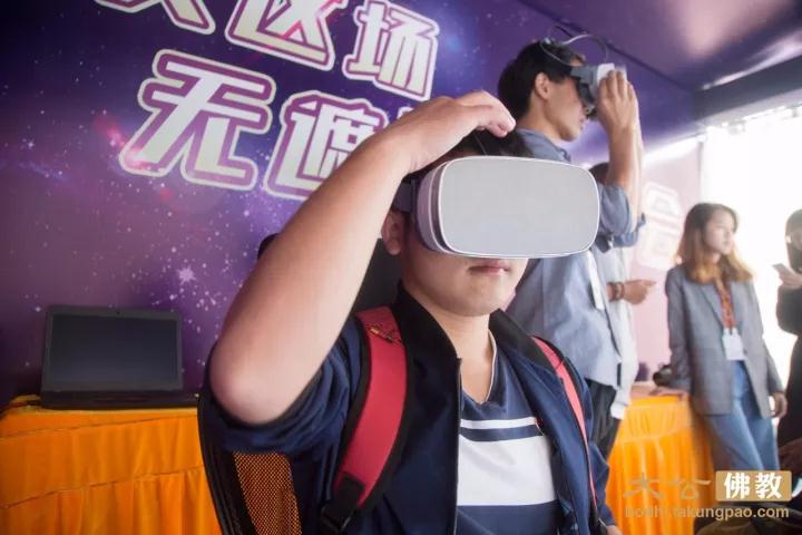 �������µ�����֮��_|_���ִ�VR�������ϴ�ͳ�Ļ�