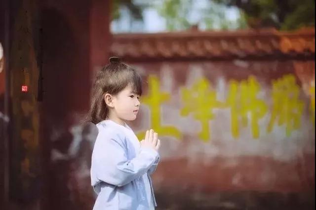 ���ڵ������κ��¶���������������~