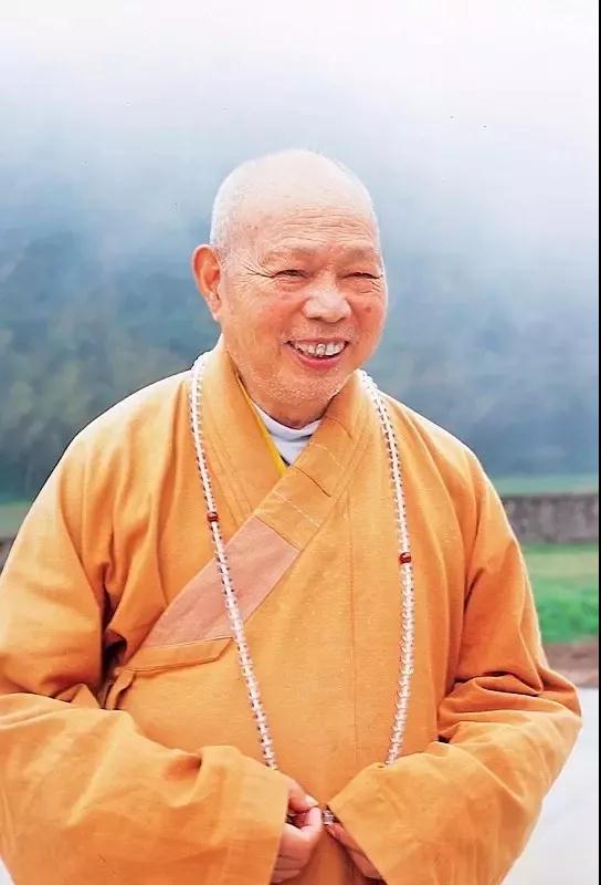 禅门巨匠“一诚长老”化身窑分拣舍利近千余颗 禅门巨匠“一诚长老”化身窑分拣舍利近千余颗