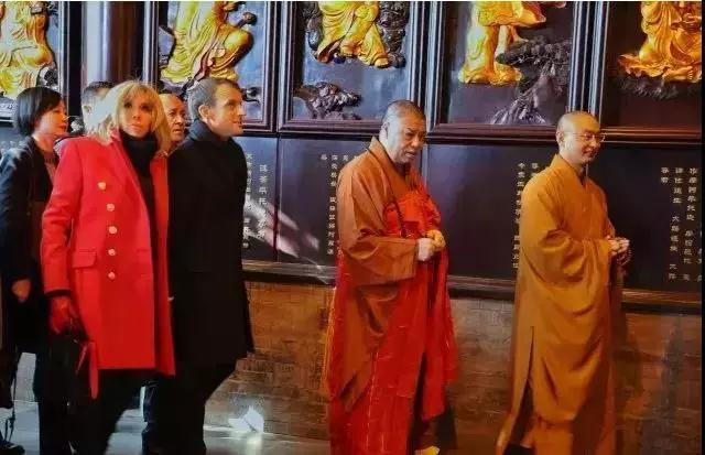 法国总统首次访华,第一站竟然是一座千年寺院!数数这几年,到寺院拜访的外国元首都有谁? 法国总统首次访华,第一站竟然是一座千年寺院!数数这几年,到寺院拜访的外国元首都有谁?