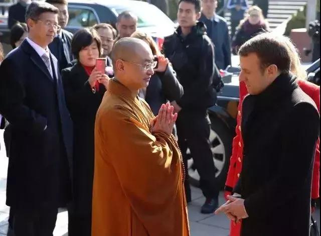法国总统首次访华,第一站竟然是一座千年寺院!数数这几年,到寺院拜访的外国元首都有谁? 法国总统首次访华,第一站竟然是一座千年寺院!数数这几年,到寺院拜访的外国元首都有谁?