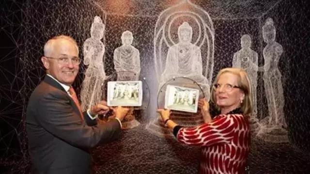 法国总统首次访华,第一站竟然是一座千年寺院!数数这几年,到寺院拜访的外国元首都有谁? 法国总统首次访华,第一站竟然是一座千年寺院!数数这几年,到寺院拜访的外国元首都有谁?