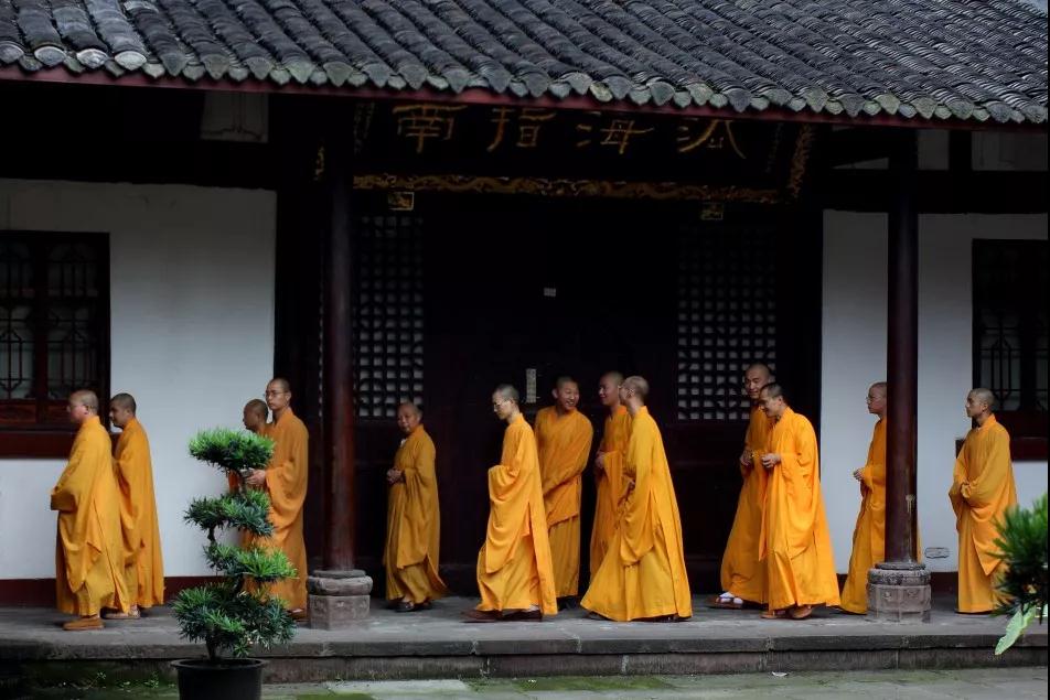 正心诚意了,你发出的声音会显得非常的舒朗和谐 正心诚意了,你发出的声音会显得非常的舒朗和谐