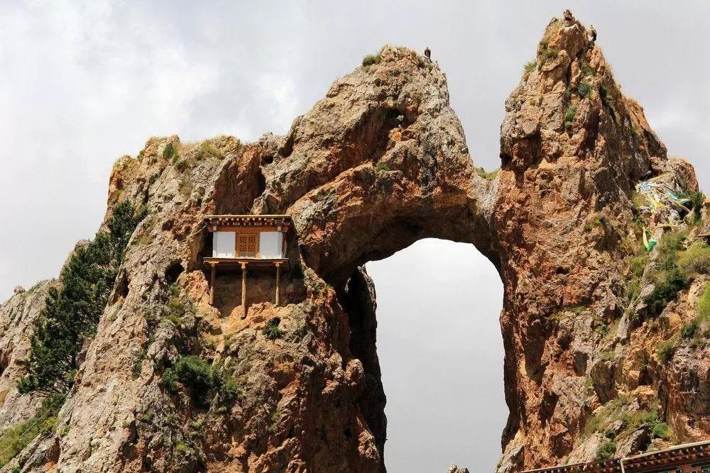 �й����յ�6������������������ǧ���꣬���һ���������˵��٣�