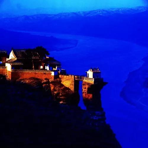 �й����յ�6������������������ǧ���꣬���һ���������˵��٣�