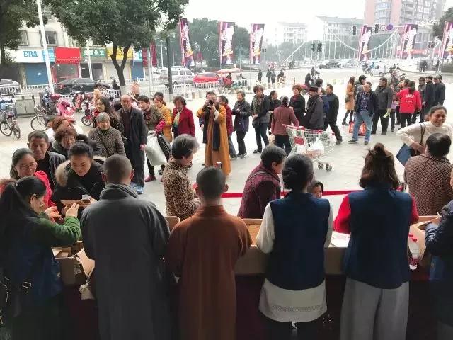 欢欢喜喜过腊八_|_送您一份到寺院免费结缘腊八粥指南 欢欢喜喜过腊八_|_送您一份到寺院免费结缘腊八粥指南