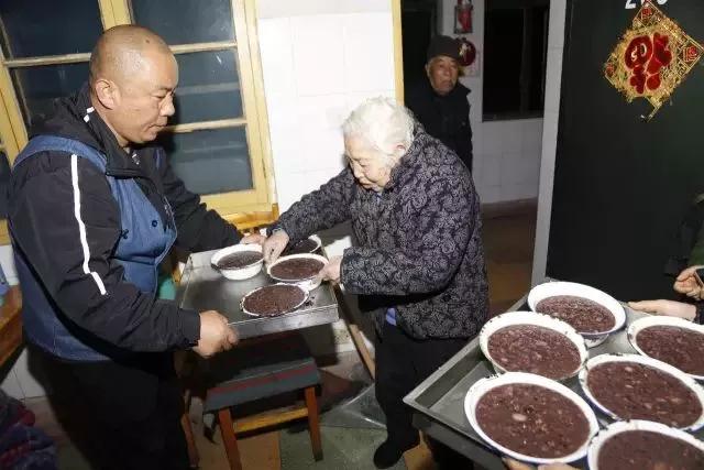 欢欢喜喜过腊八_|_送您一份到寺院免费结缘腊八粥指南 欢欢喜喜过腊八_|_送您一份到寺院免费结缘腊八粥指南