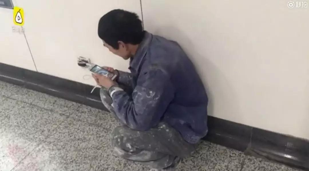 ����ף�������ĬĬ������