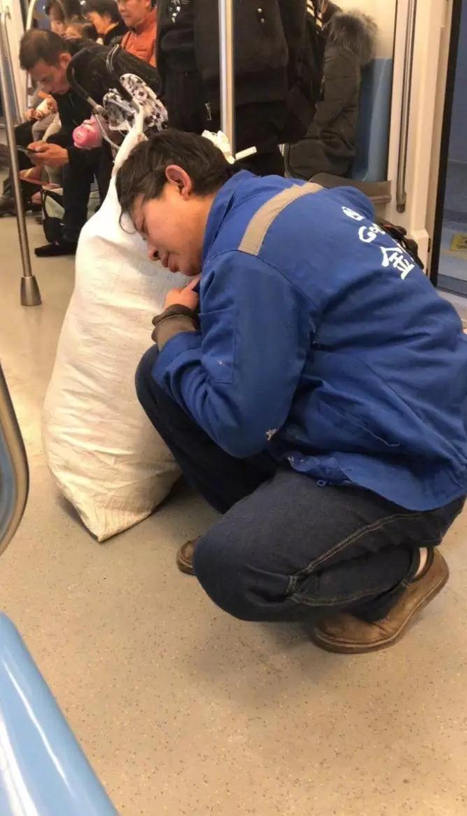 ����ף�������ĬĬ������