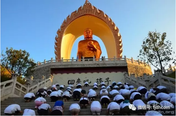 ͬ�޷�����Ů�����󲻿�˼�������������Ӧ