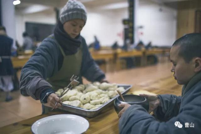 ������ʦ���ǵı�����������