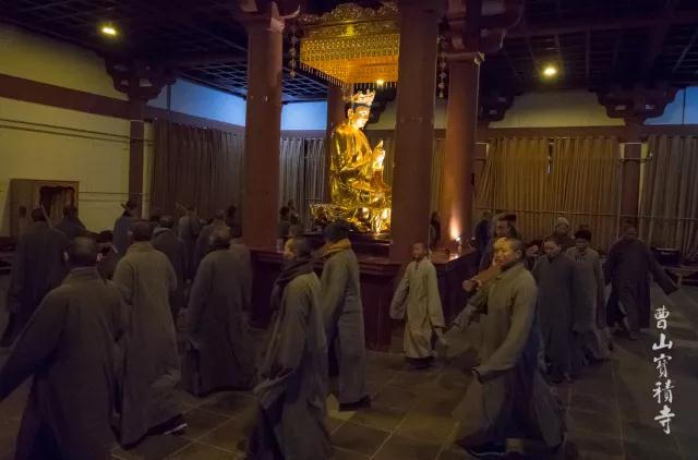 ������ʦ���ǵı�����������