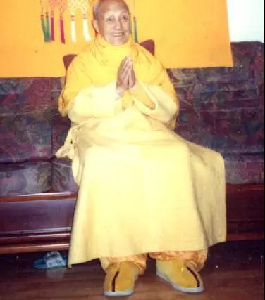 �����ǽ���ʯ���ߵĽ������Ǻ���Ե��Ϊһ��������ɮ��