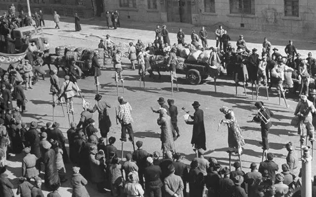 �������Ƭ_|_��ǰ����������ô�����ڵģ�