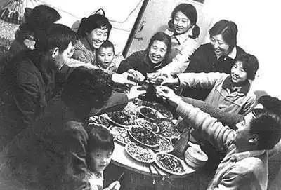 �������Ƭ_|_��ǰ����������ô�����ڵģ�