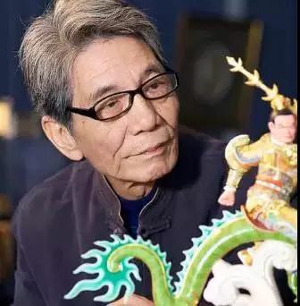 �����й���һ������ױ���ˣ���4.5�׸߶�����65��