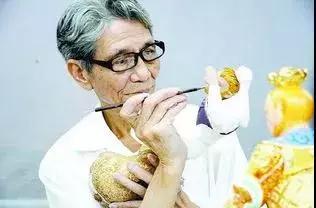 �����й���һ������ױ���ˣ���4.5�׸߶�����65��