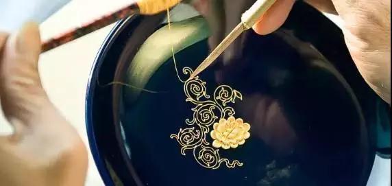 �����й���һ������ױ���ˣ���4.5�׸߶�����65��