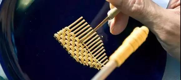 �����й���һ������ױ���ˣ���4.5�׸߶�����65��