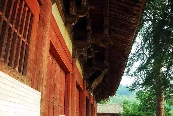 ����1200�������������10�ꡰ�չء����ݱ��ˣ�