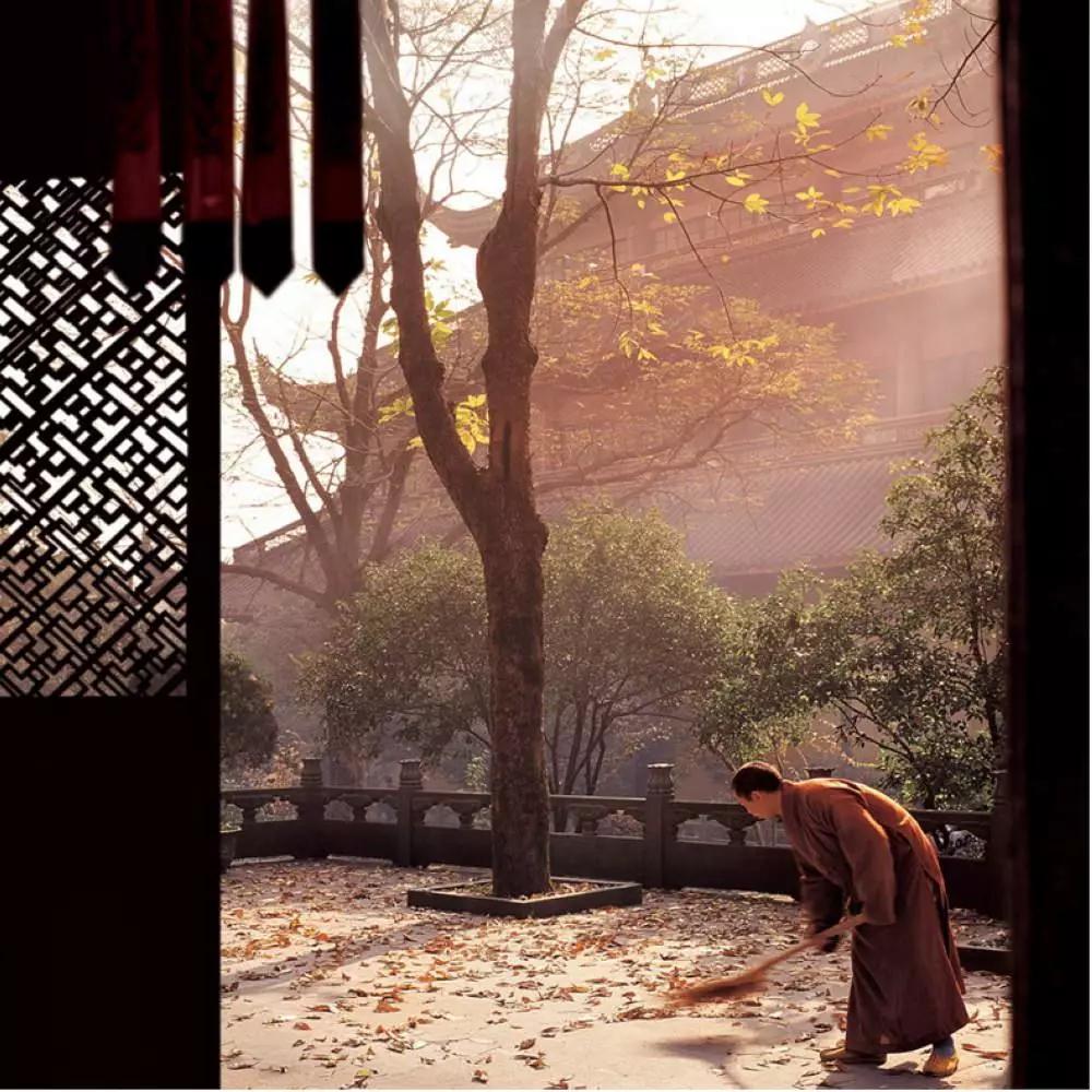 印光法师:持名念佛最重,圣境现前不住 印光法师:持名念佛最重,圣境现前不住