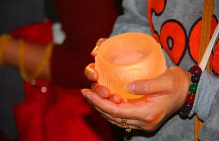 ����ô����������磬ʵ������ҵ���ķ�Ӧ