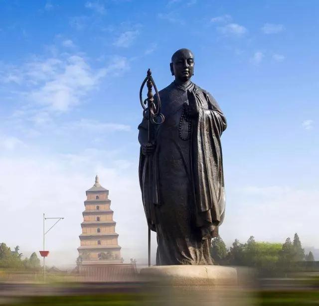 ���۳��ϣ����ʷ�ʦ�޳֡��ľ�������ʤ��Ӧ