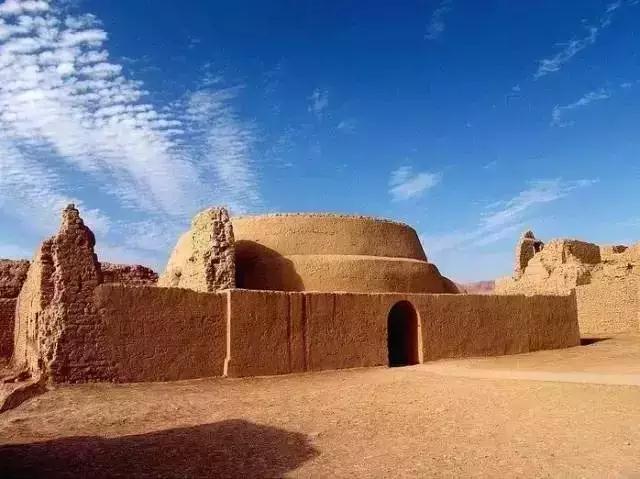 他是中国佛教知名度最高的僧人,被誉为中华民族的脊梁! 他是中国佛教知名度最高的僧人,被誉为中华民族的脊梁!