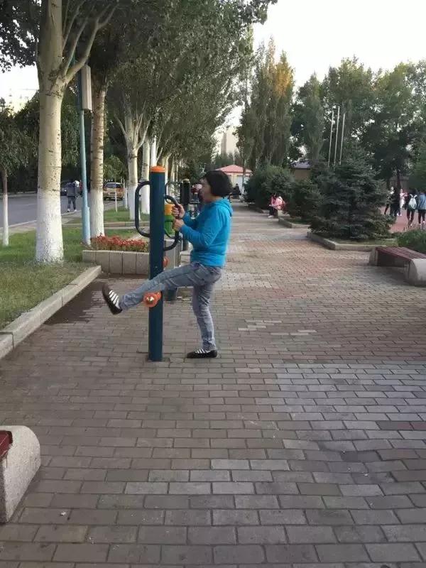 我们不是恶人,只是习惯了自私,习惯了任性…… 我们不是恶人,只是习惯了自私,习惯了任性……