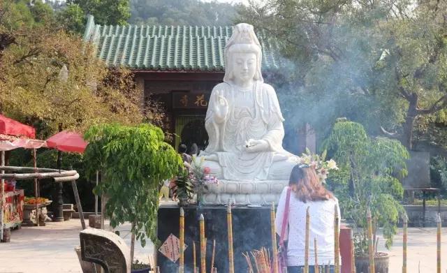 人间有多苦难,_观世音菩萨就有多慈悲 人间有多苦难,_观世音菩萨就有多慈悲