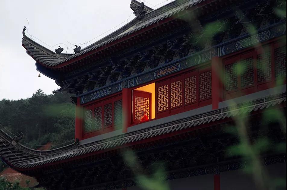 “每当我念佛的时候,都会见到菩萨、阿罗汉等几百位圣者……” “每当我念佛的时候,都会见到菩萨、阿罗汉等几百位圣者……”