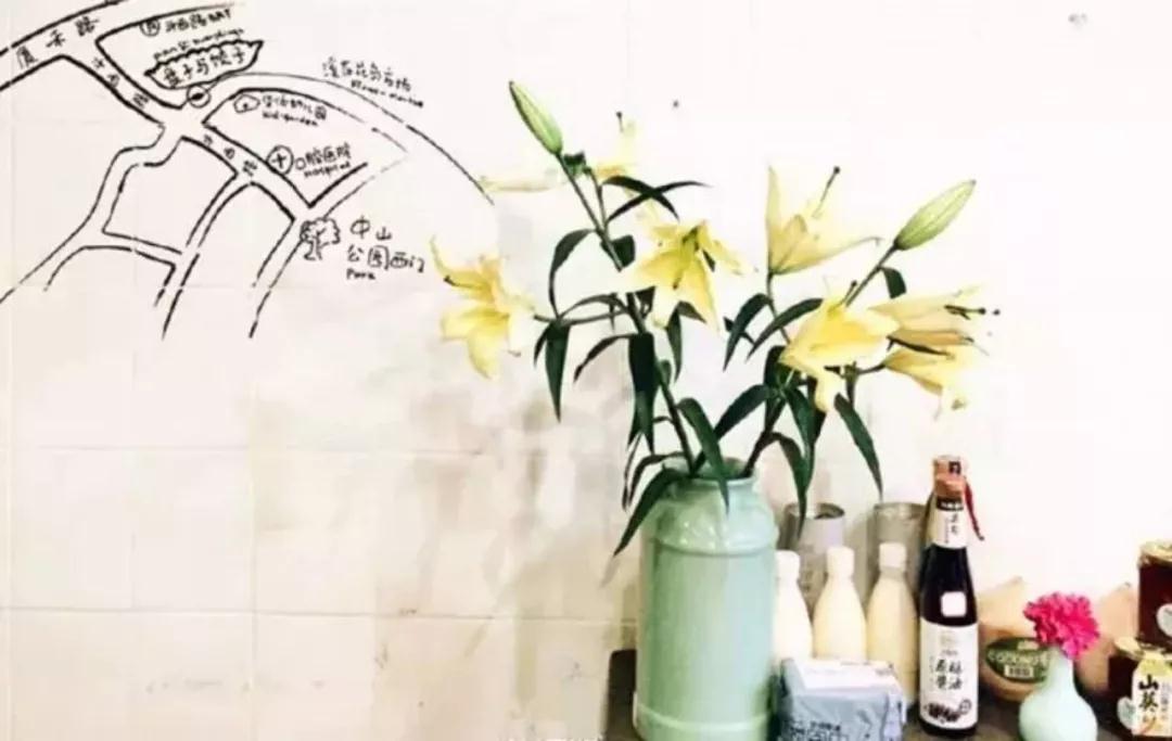 人物_|_她开了家仅有一张桌子的饺子店,没有收银员,无酒无肉,却治愈无数过客! 人物_|_她开了家仅有一张桌子的饺子店,没有收银员,无酒无肉,却治愈无数过客!