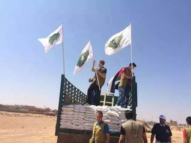 人物_|_她开了家仅有一张桌子的饺子店,没有收银员,无酒无肉,却治愈无数过客! 人物_|_她开了家仅有一张桌子的饺子店,没有收银员,无酒无肉,却治愈无数过客!