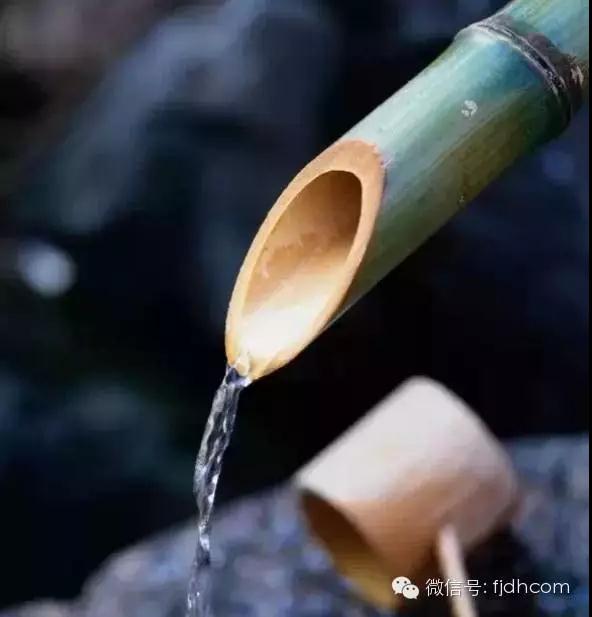 你为什么总是不高兴? 你为什么总是不高兴?