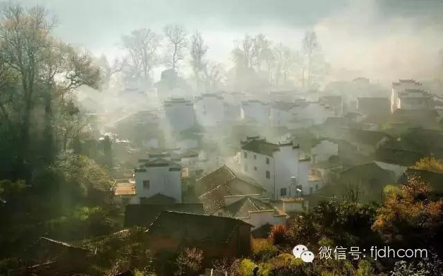 你为什么总是不高兴? 你为什么总是不高兴?