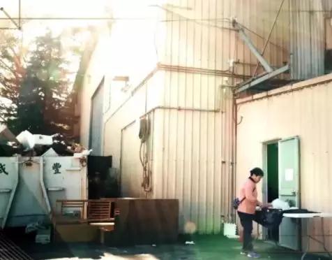 人物_|_端茶倒水30年,她与影帝古天乐同台领奖 人物_|_端茶倒水30年,她与影帝古天乐同台领奖