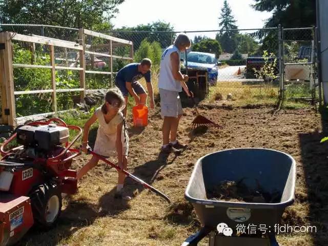 人物_|_她只有9岁,却喂饱了镇上所有的流浪汉,还改变了世界对他们的态度 人物_|_她只有9岁,却喂饱了镇上所有的流浪汉,还改变了世界对他们的态度