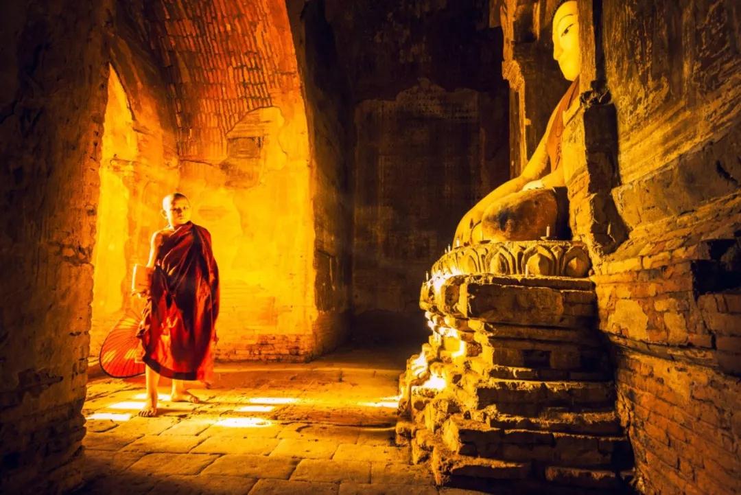 û�и��������е�·�ϣ����кܶ��ϰ�