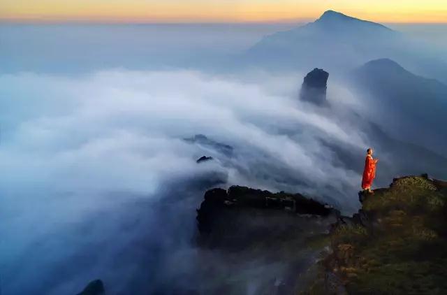 �й����յ�6������������������ǧ���꣬���һ���������˵��٣�