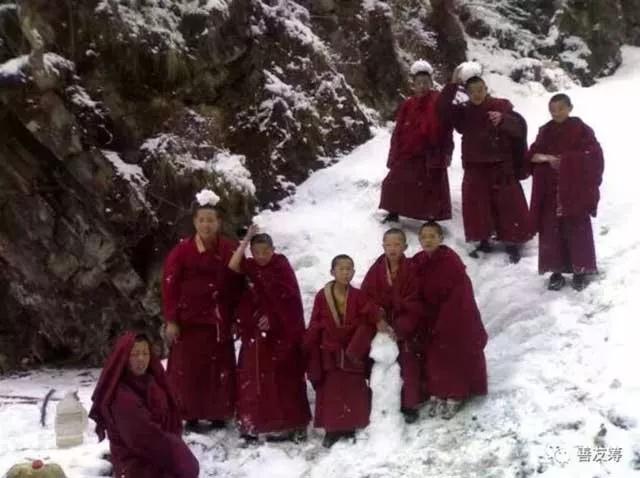 ��˵����˫�޵��˲��ܿ��򣬴�����ô��ĸ����񲻿�ϧ��