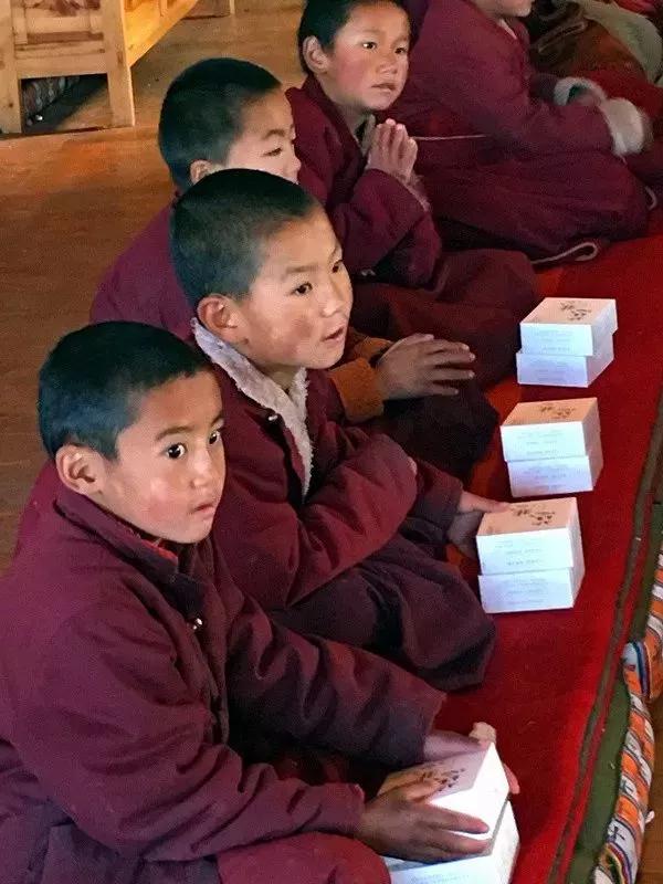 ��˵����˫�޵��˲��ܿ��򣬴�����ô��ĸ����񲻿�ϧ��