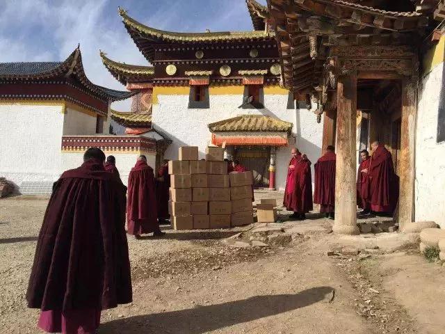 ��˵����˫�޵��˲��ܿ��򣬴�����ô��ĸ����񲻿�ϧ��