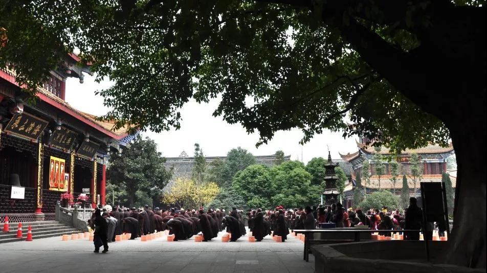 ��ѧ�������ѧ����Ӧ���п�ѧ��̬�ȣ�