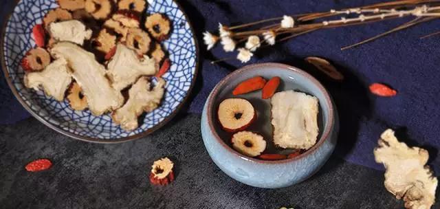 常喝一碗汤,血不虚,气色好,还抗衰老! 常喝一碗汤,血不虚,气色好,还抗衰老!